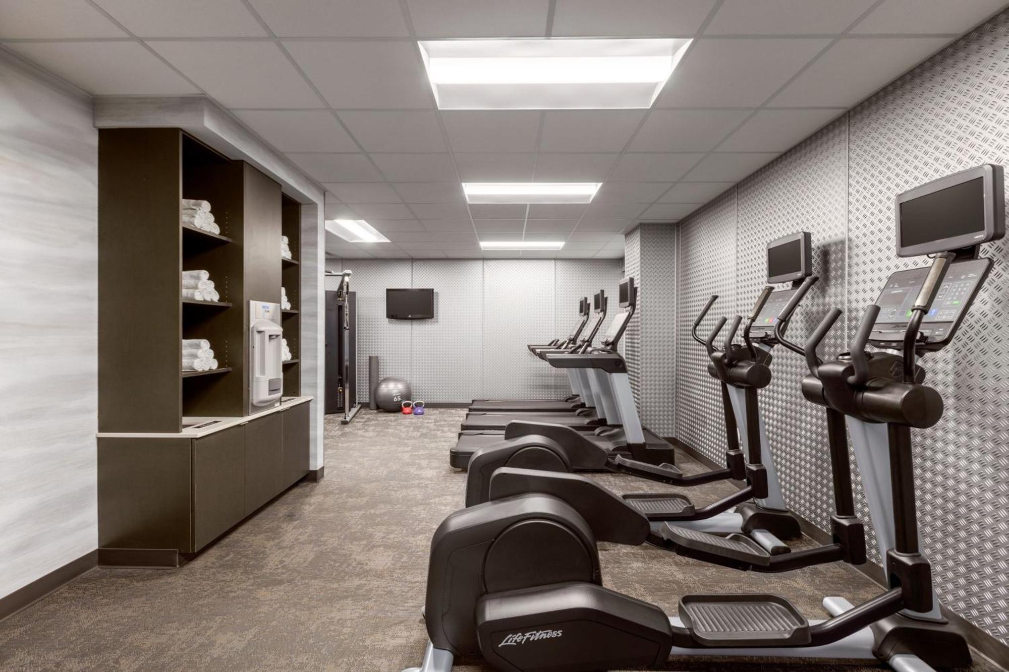 Fairfield & By Marriott Chocolate Avenue Hershey