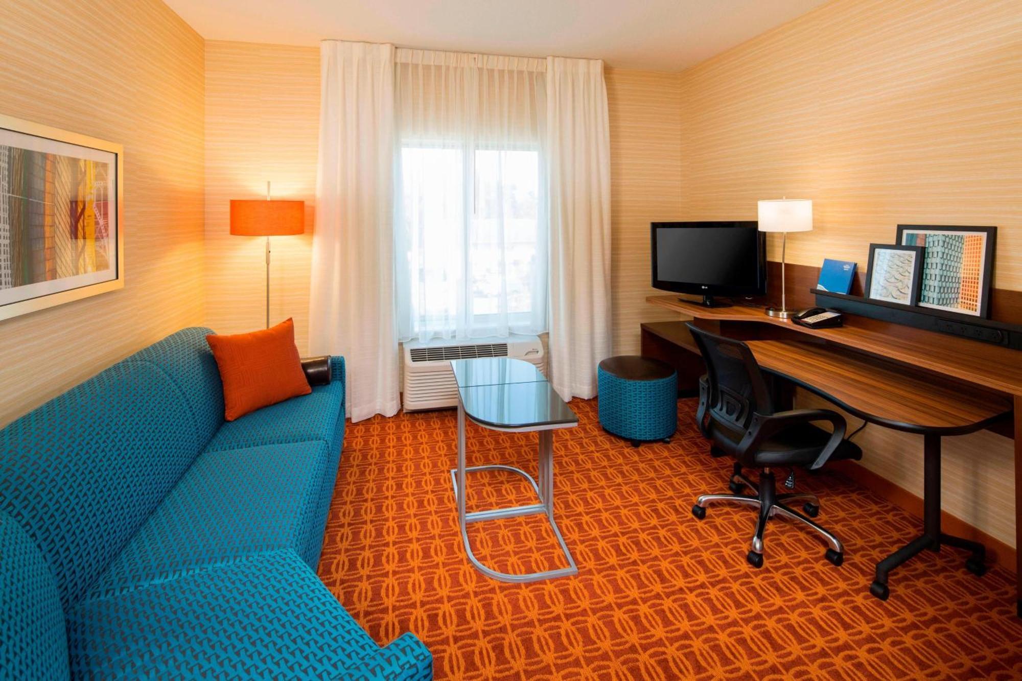Hotel Fairfield & By Marriott Chocolate Avenue 3*