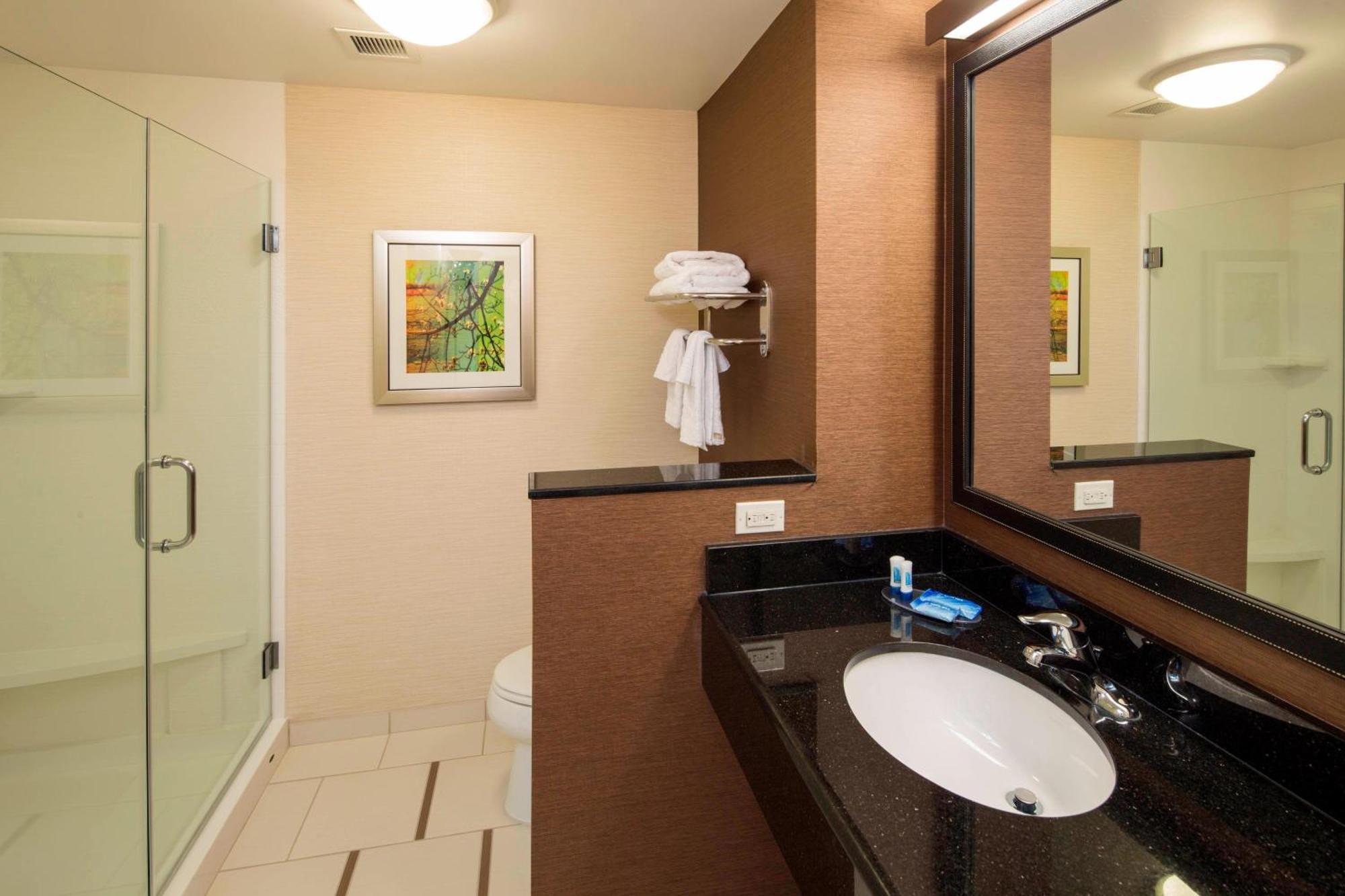 Fairfield & By Marriott Chocolate Avenue
